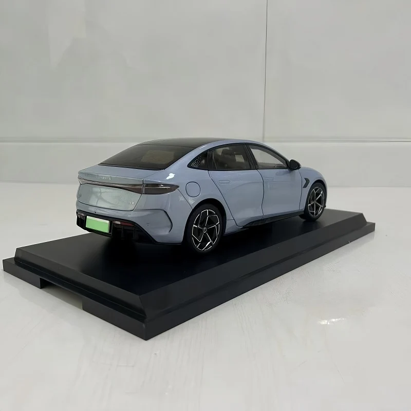 1:18 Simulation Alloy Car Model For BYD - Image 4